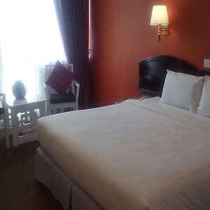 Executive King Room